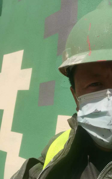 舒兰迷彩漆未完全固化；